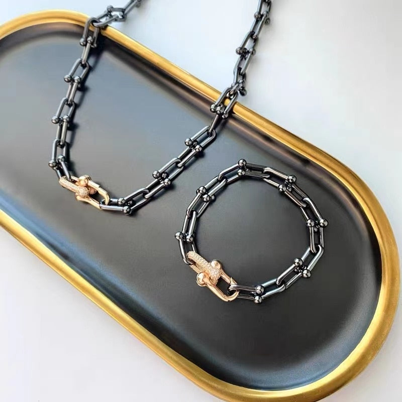 925 horseshoe shaped buckle U-shaped electroplated black gold necklace for men and women Fashion luxury jewelry lovers Party gif