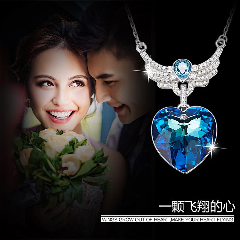 Fashion simple and versatile niche creative angel wings blue heart-shaped crystal necklace a heart pendant that takes you to fly