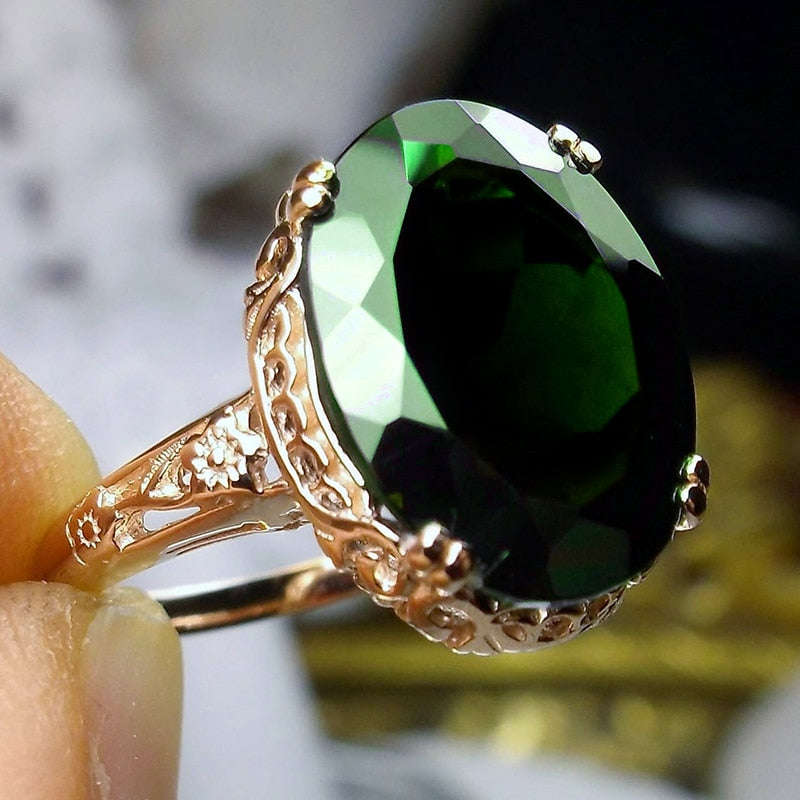 Huitan Hot Sale Anniversary Ring for Women 2021 Trendy Jewelry Romantic Carved Pattern Design Versatile Female Finger-rings Bulk
