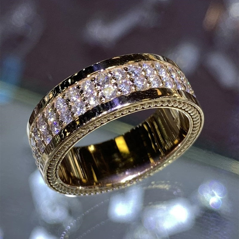 Huitan Gorgeous Gold Color Women Finger Rings Newly Wedding Engagement Trends Eternity Rings Cubic Zirconia Fashion Jewelry 2021