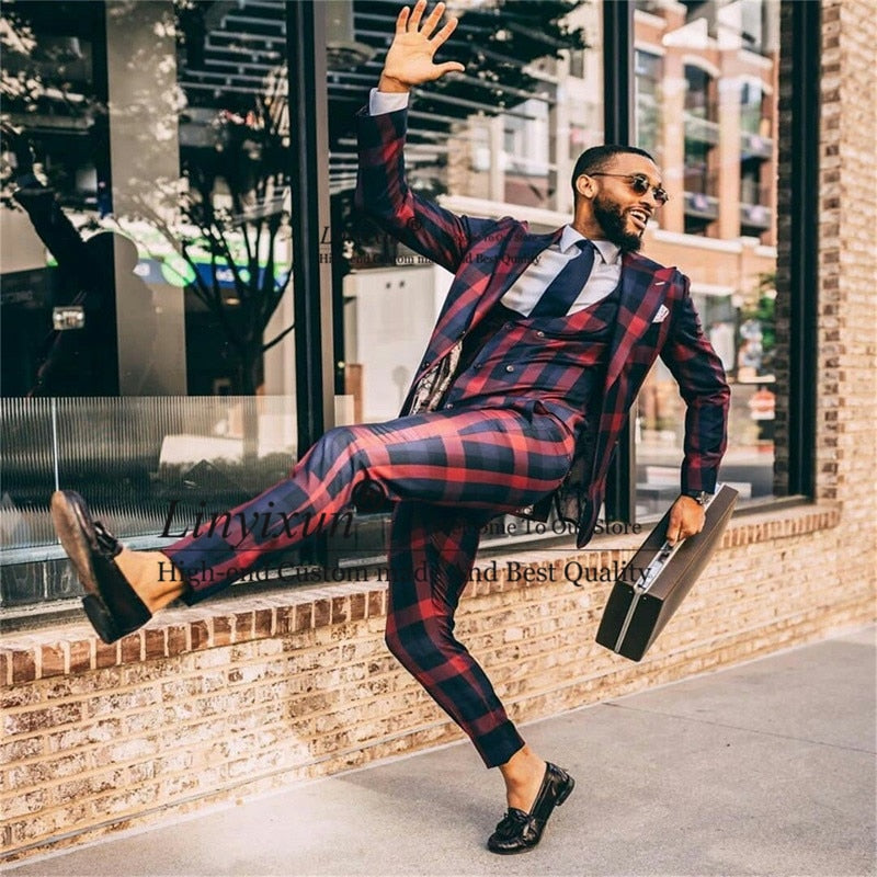 Modern Design 3 Piece Men Suits Red And Blue British Plaid Casual Customized Fit Party Suits Handsome 3 Peieces Costume Homme
