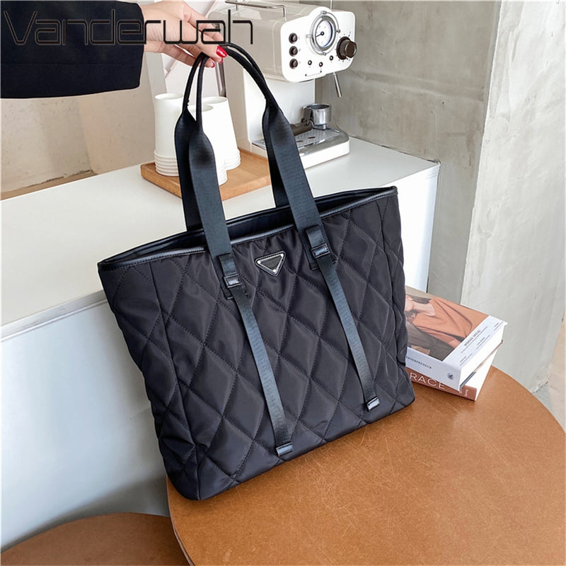 High Quality Nylon Handbags and Purses Large Capacity Shopper Tote Bag Brand Luxury Design New Lady Shoulder Class Commute Bags